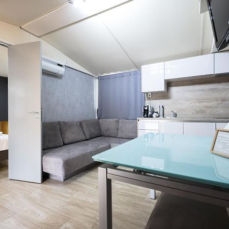Ms Estrada Mobile Homes บีโอกราดนาโมรู ภายนอก รูปภาพ