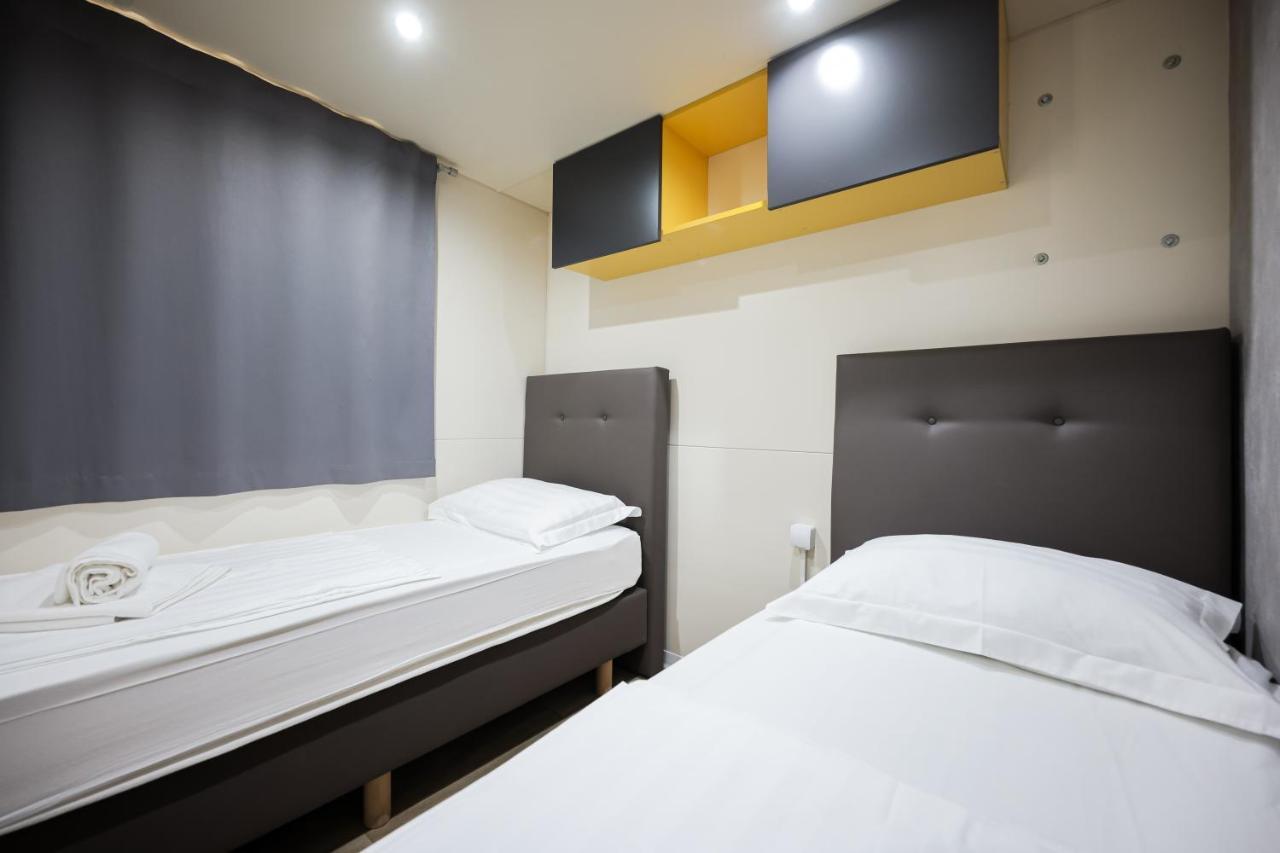 Ms Estrada Mobile Homes บีโอกราดนาโมรู ภายนอก รูปภาพ