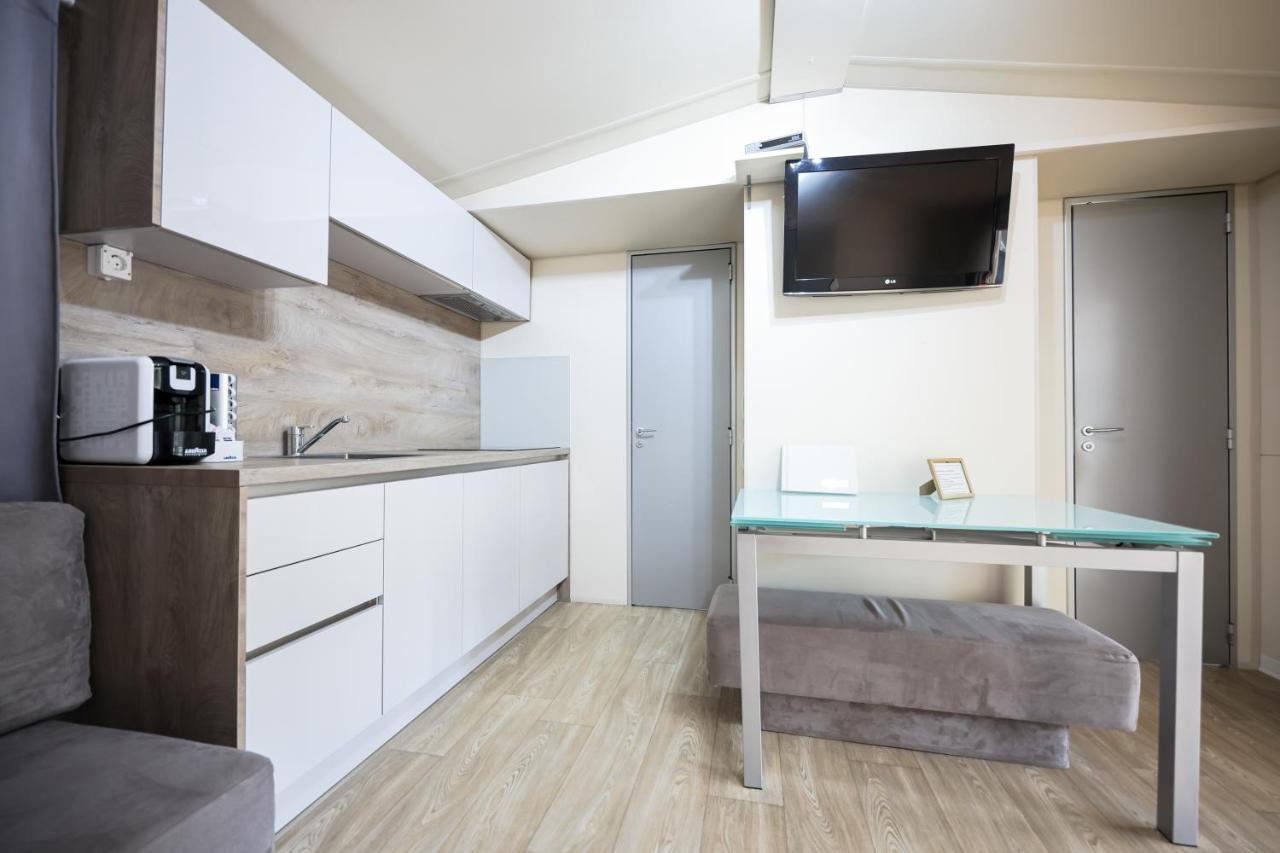 Ms Estrada Mobile Homes บีโอกราดนาโมรู ภายนอก รูปภาพ