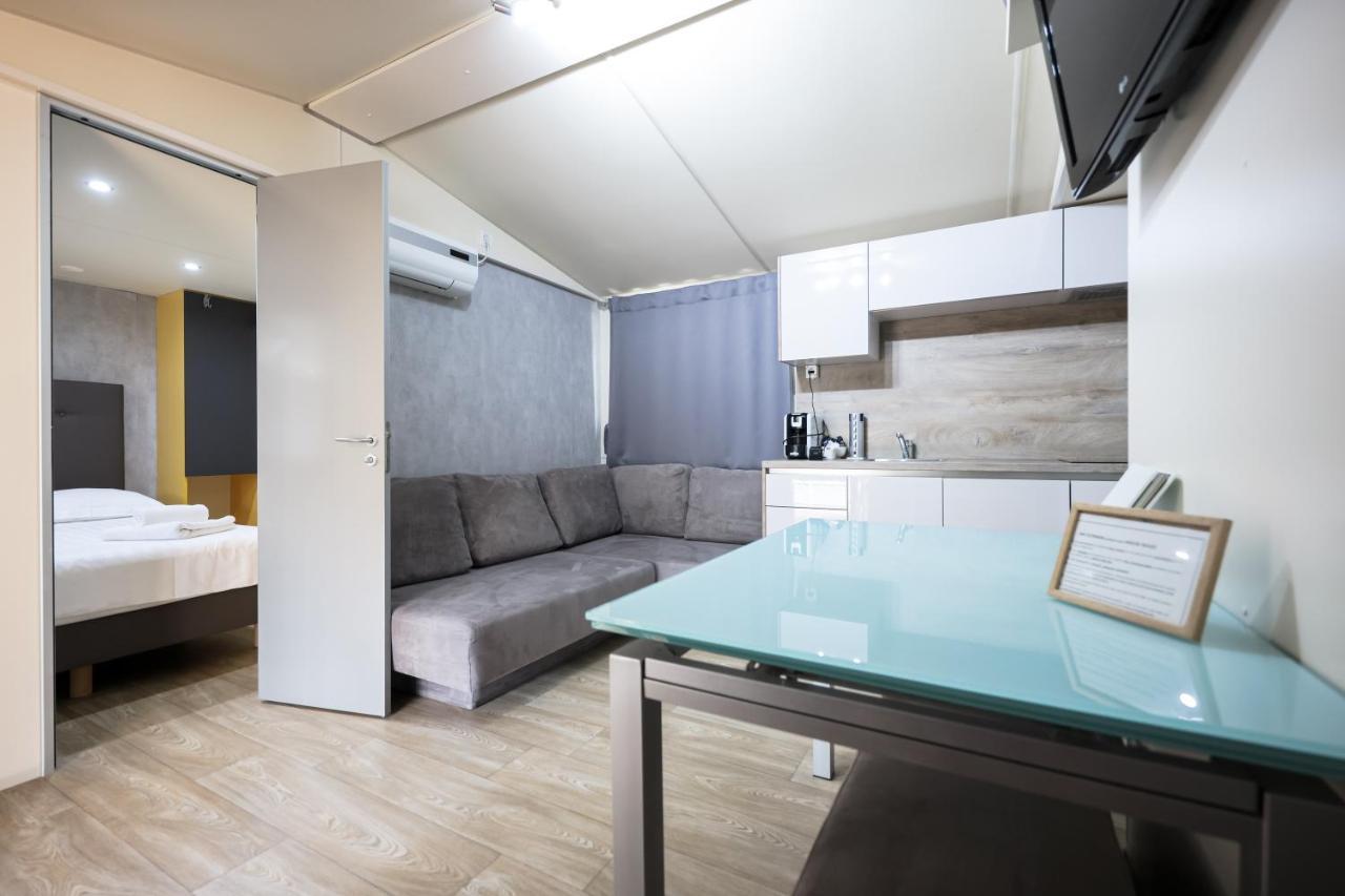 Ms Estrada Mobile Homes บีโอกราดนาโมรู ภายนอก รูปภาพ