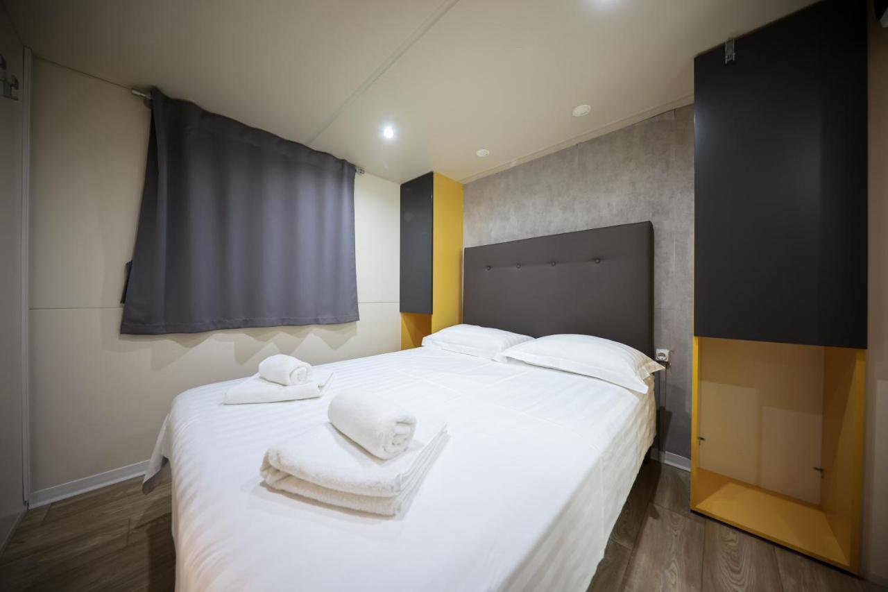 Ms Estrada Mobile Homes บีโอกราดนาโมรู ภายนอก รูปภาพ