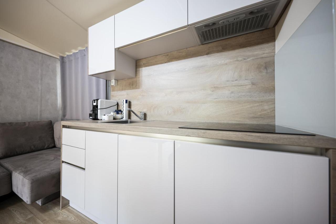 Ms Estrada Mobile Homes บีโอกราดนาโมรู ภายนอก รูปภาพ